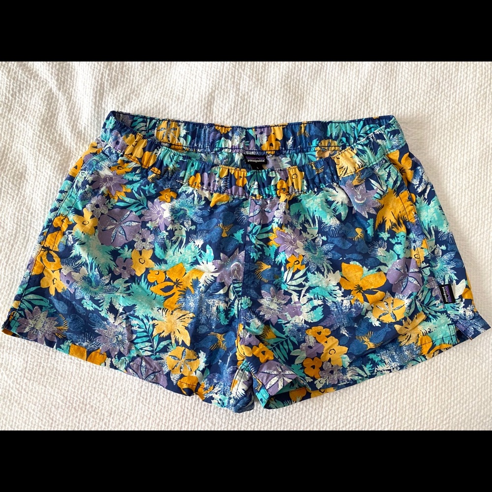 Patagonia “Barely Baggy” Hawaiian Shorts